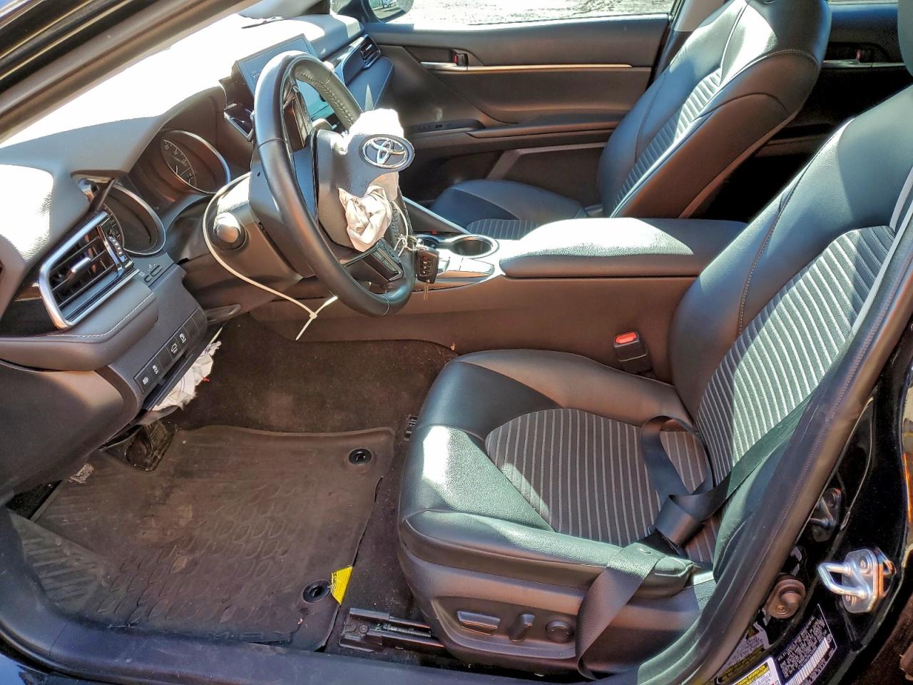 2023 TOYOTA CAMRY SE NIGHT SHADE photo 7