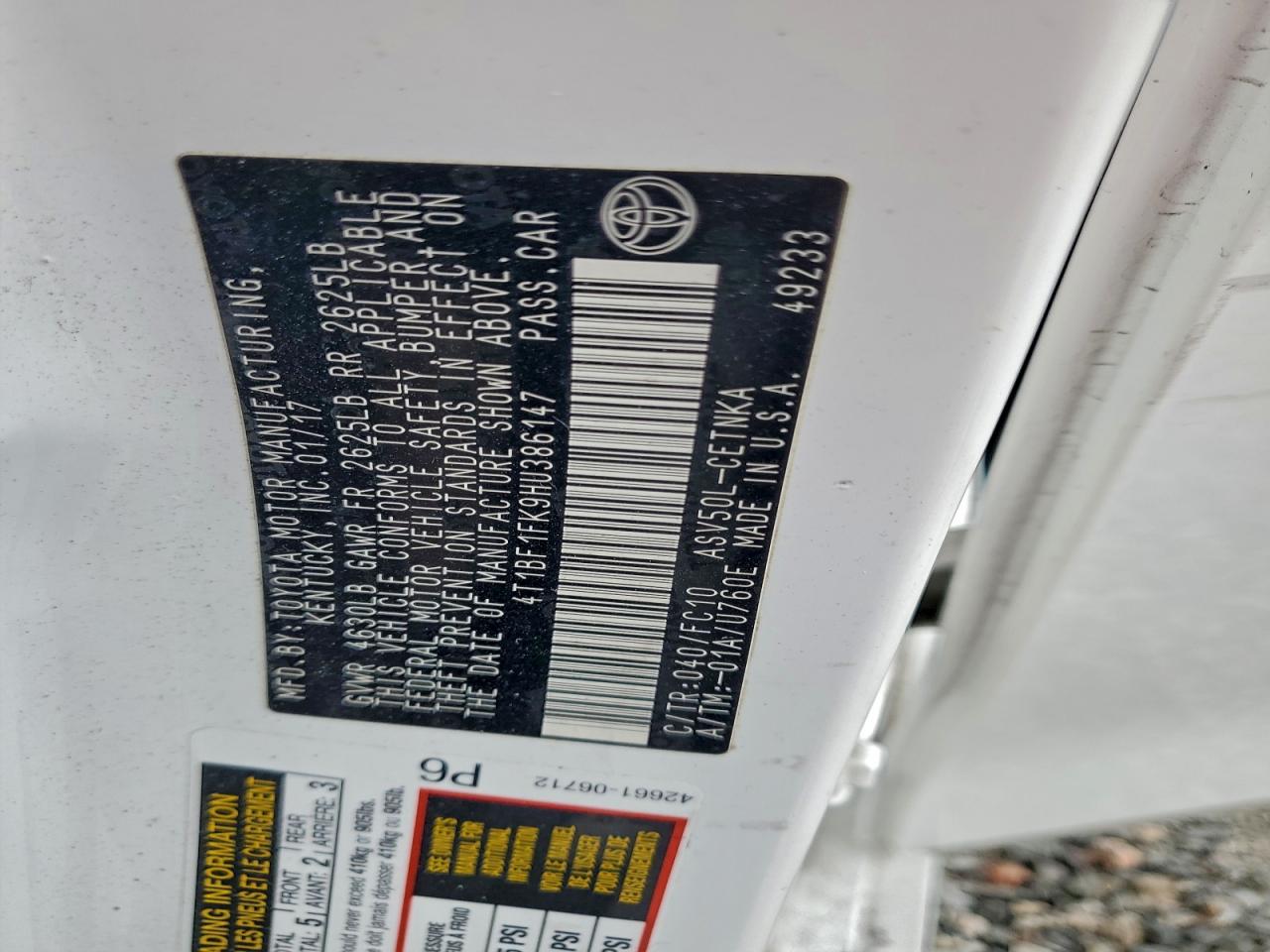 2017 TOYOTA CAMRY LE photo 12