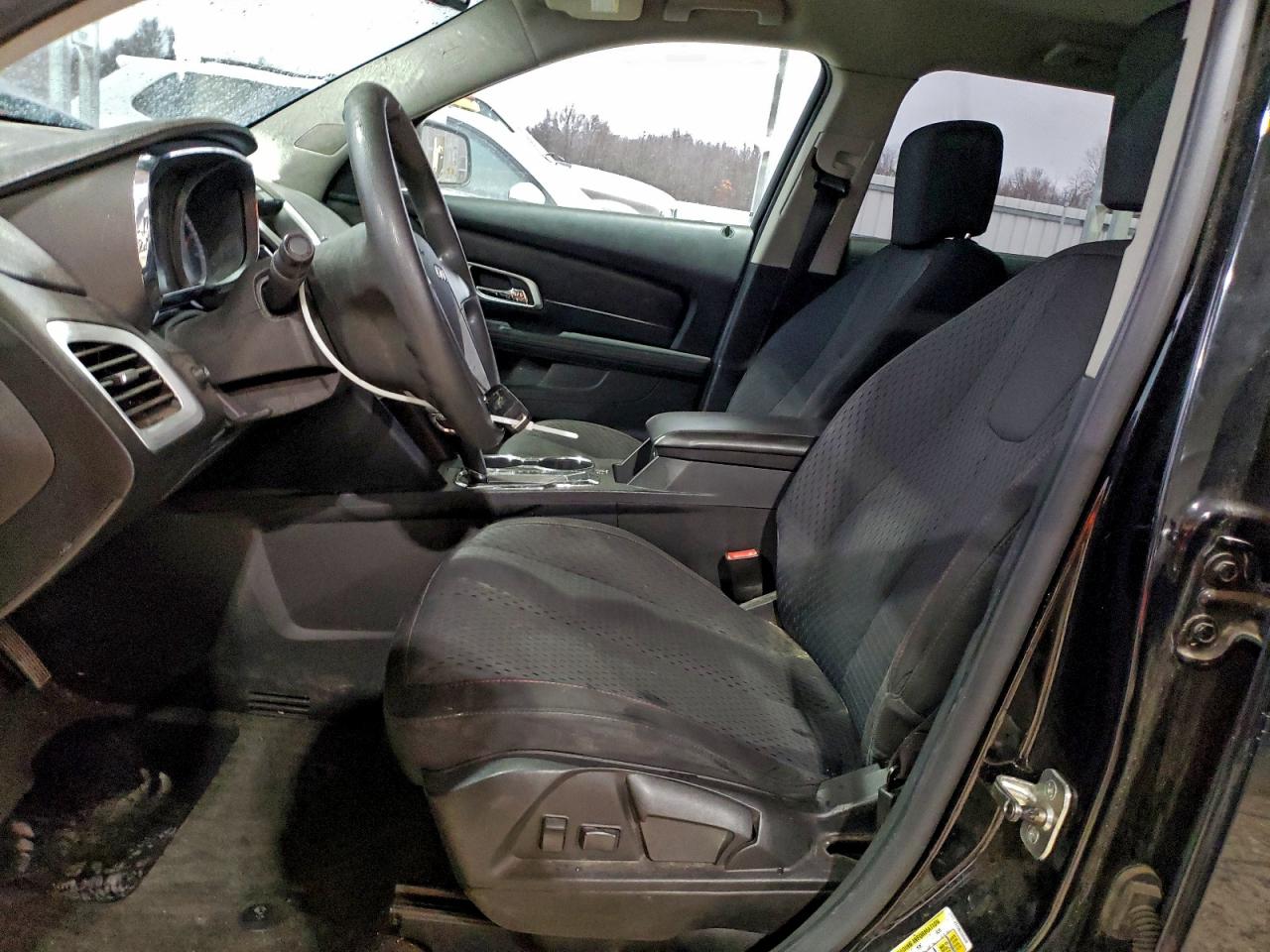 2011 GMC TERRAIN SLE photo 7