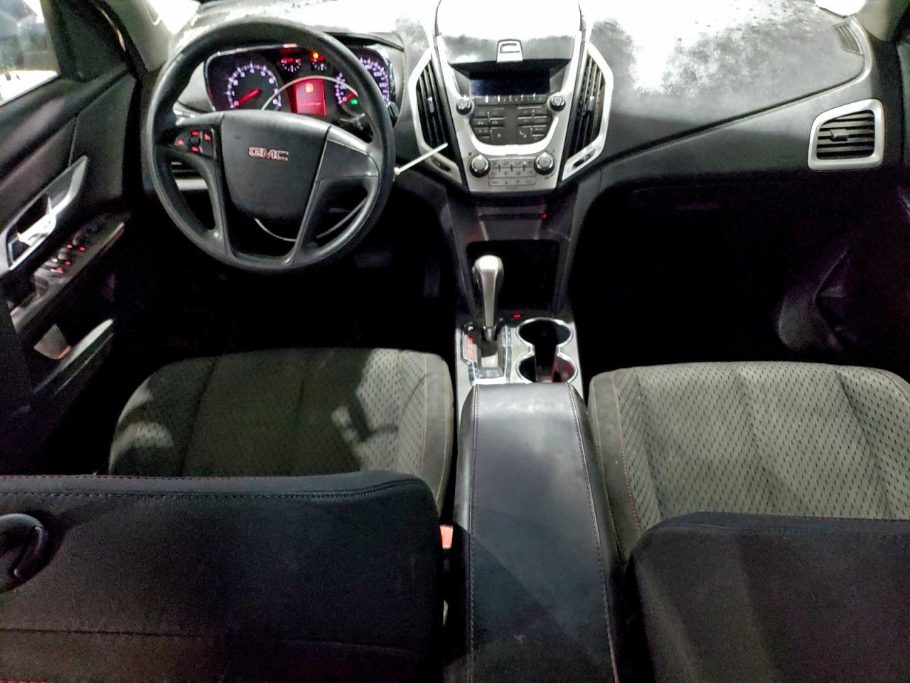 2011 GMC TERRAIN SLE photo 8