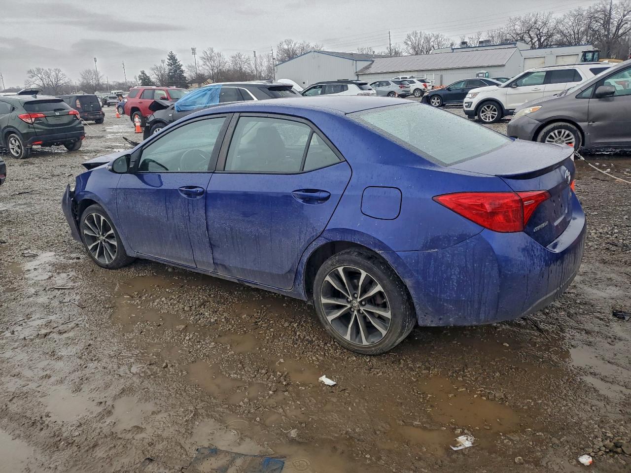2018 TOYOTA COROLLA L photo 2