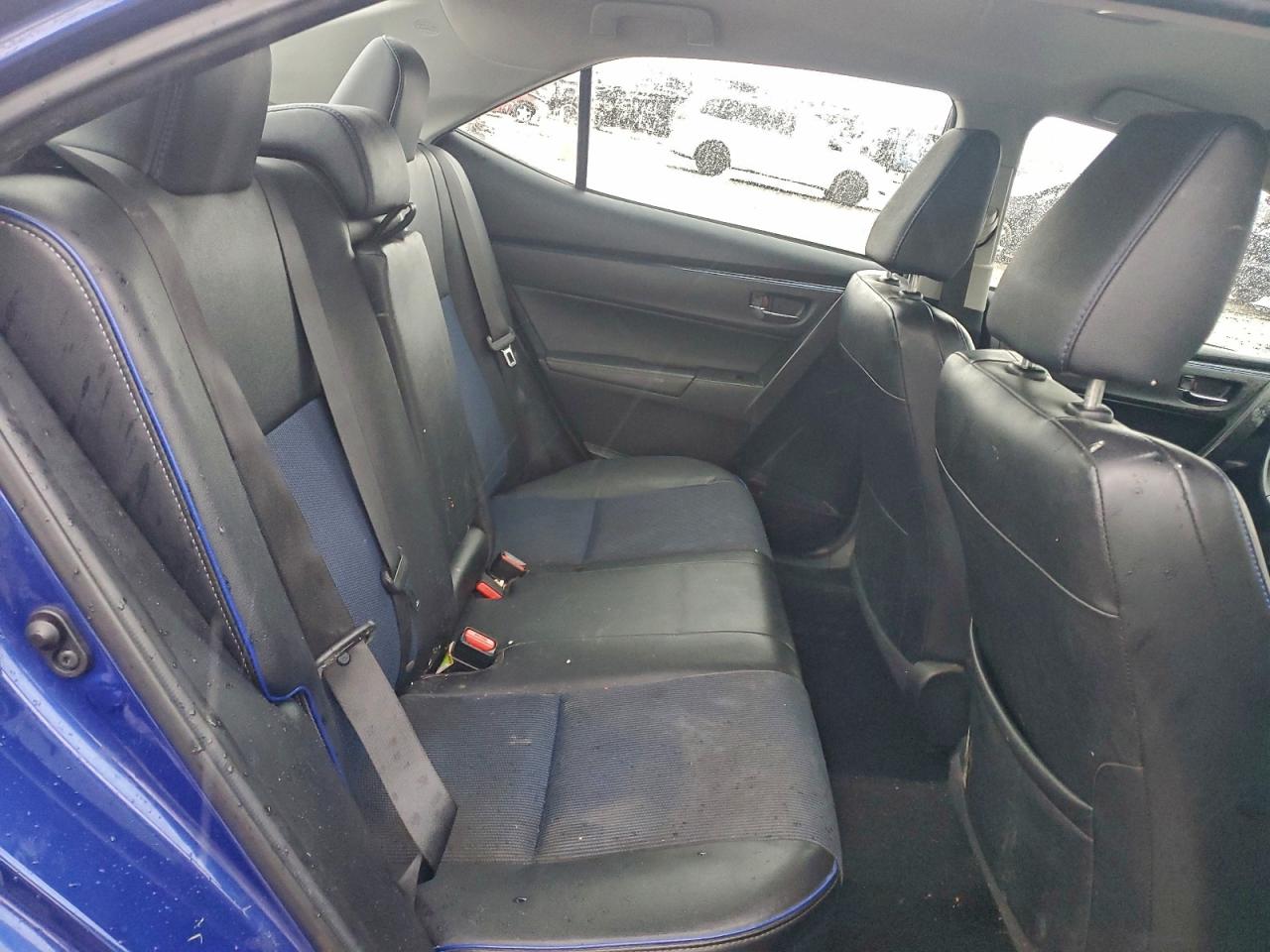 2018 TOYOTA COROLLA L photo 10