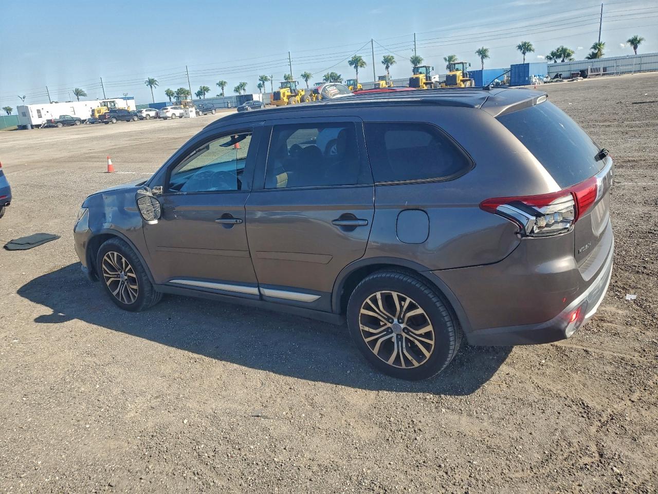 2016 MITSUBISHI OUTLANDER SE photo 2