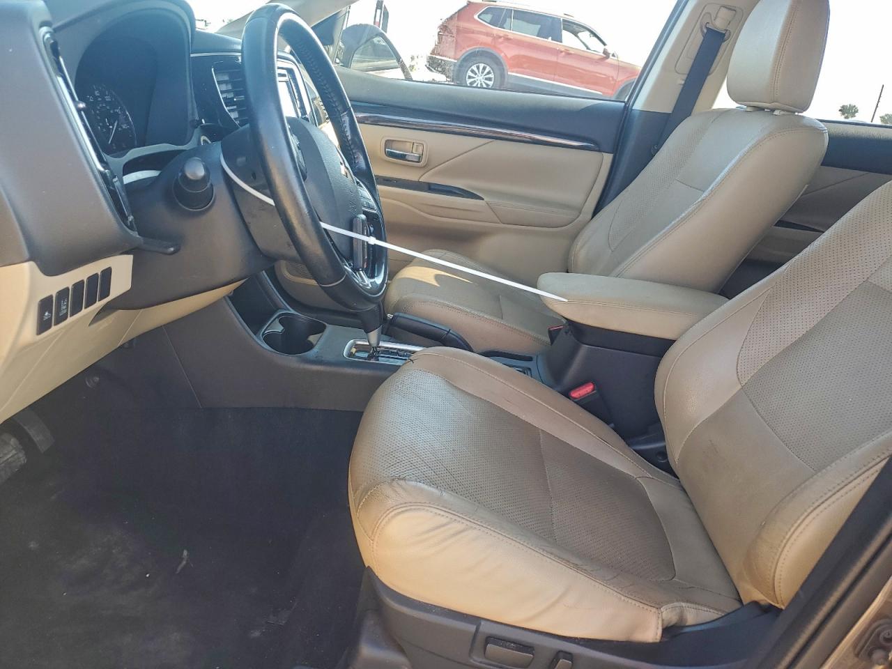 2016 MITSUBISHI OUTLANDER SE photo 7