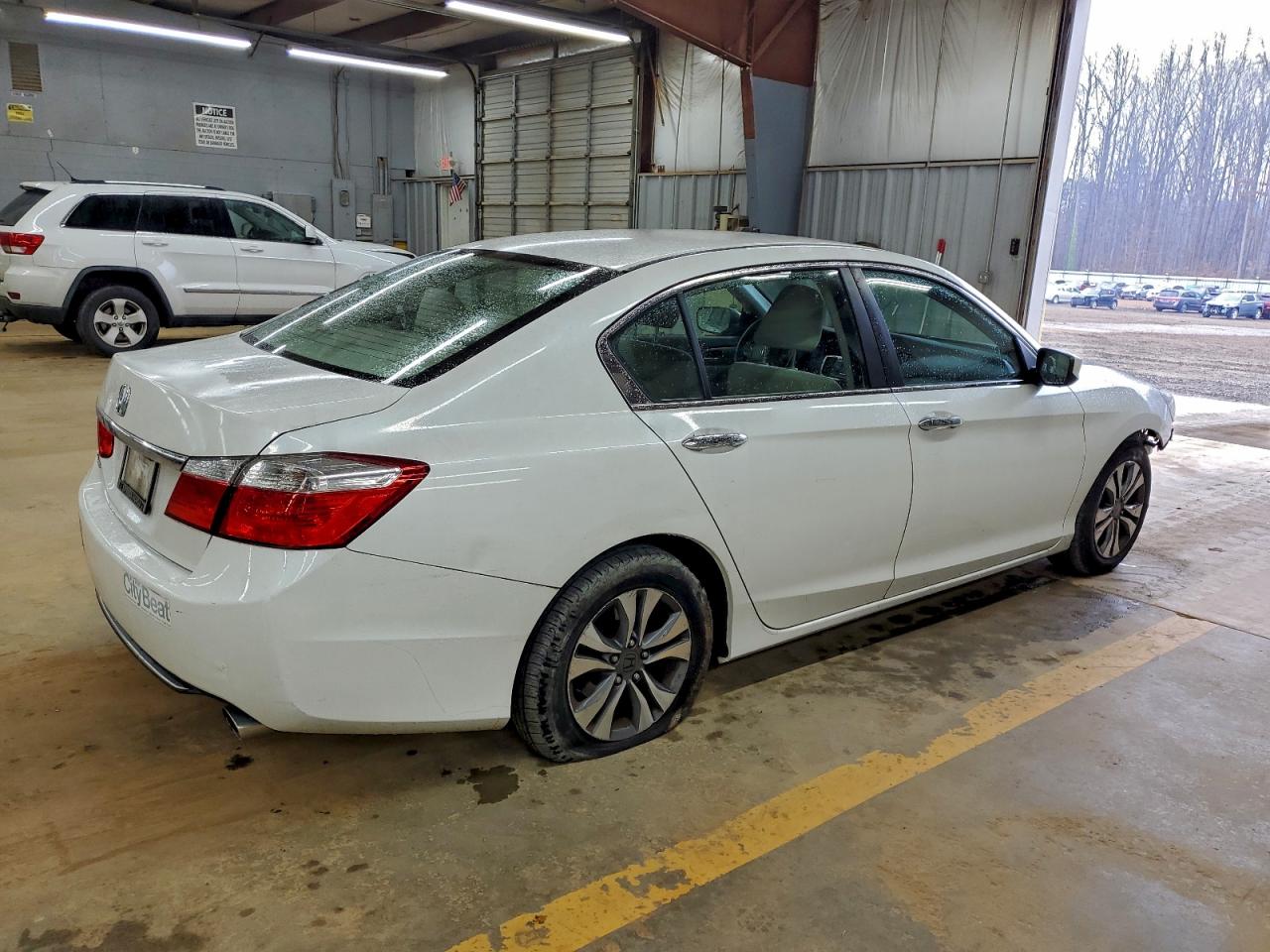 2013 HONDA ACCORD LX photo 7