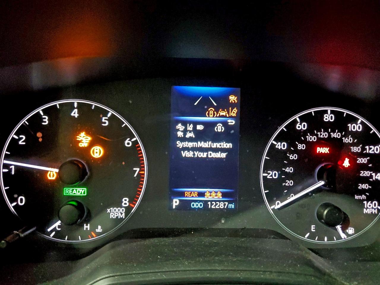 2025 TOYOTA COROLLA CROSS SE photo 9