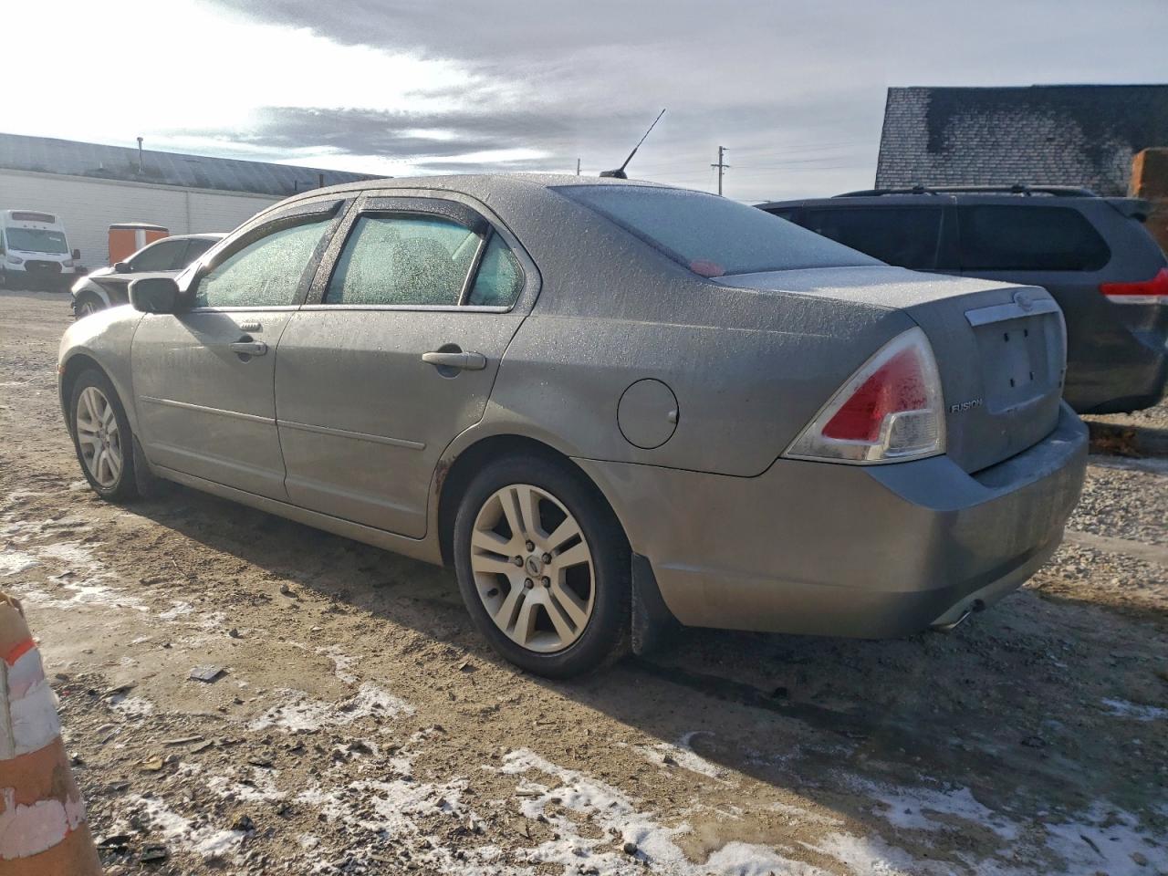2009 FORD FUSION SEL photo 2