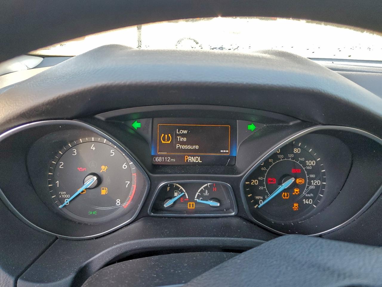 2017 FORD FOCUS SE photo 9