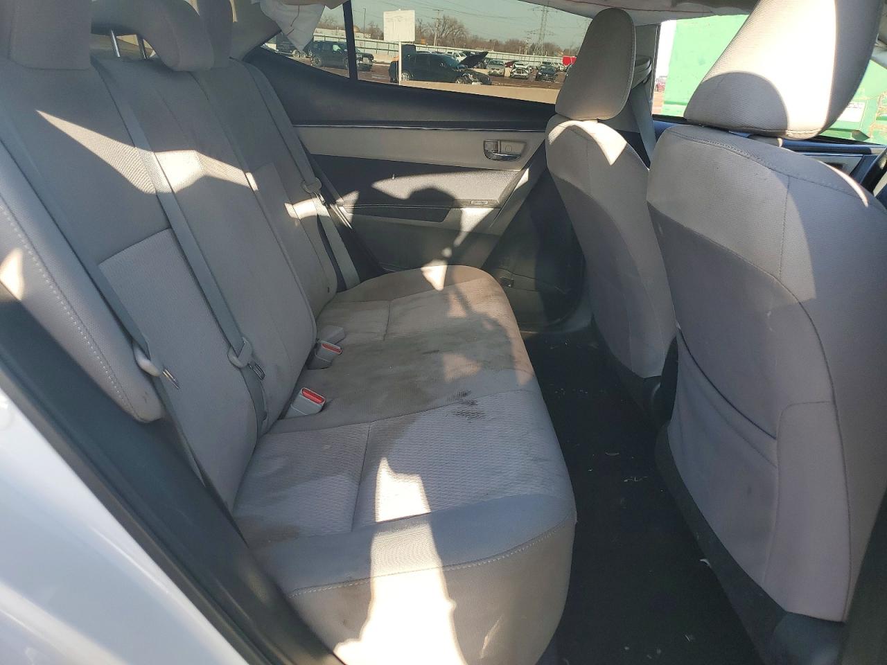 2014 TOYOTA COROLLA L photo 10