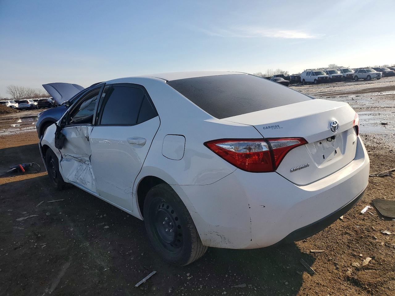 2014 TOYOTA COROLLA L photo 2