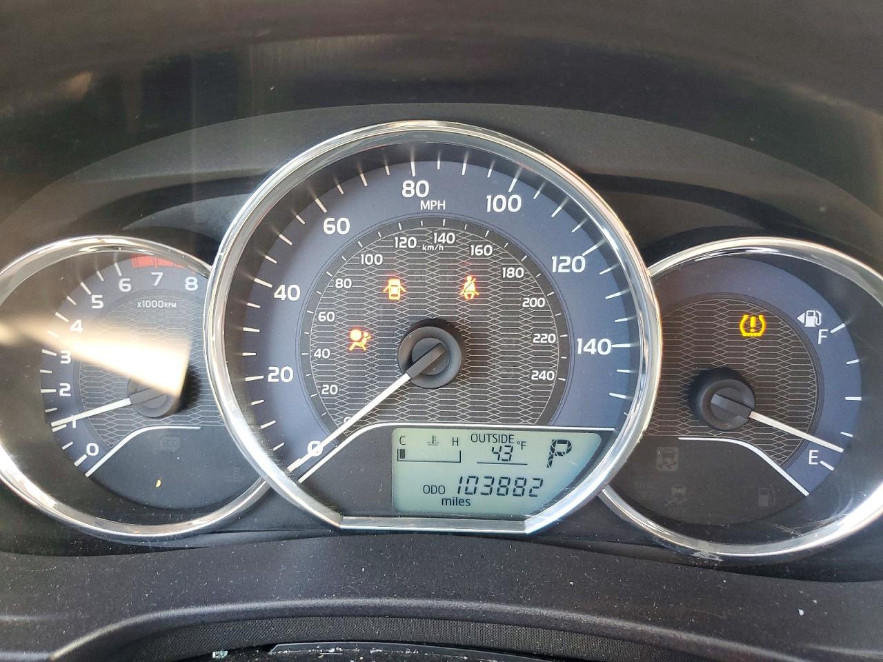2014 TOYOTA COROLLA L photo 9