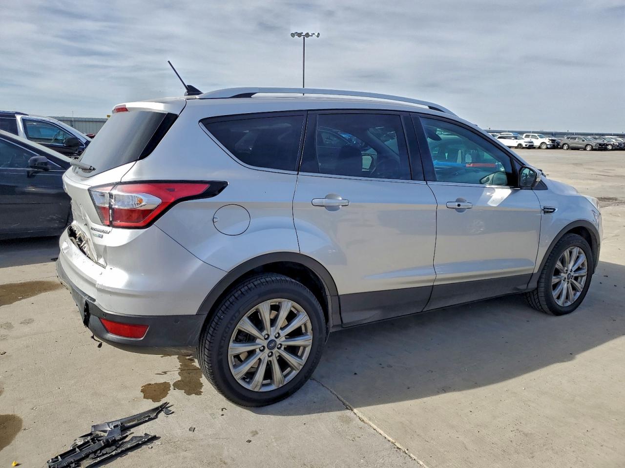 2018 FORD ESCAPE TITANIUM photo 3