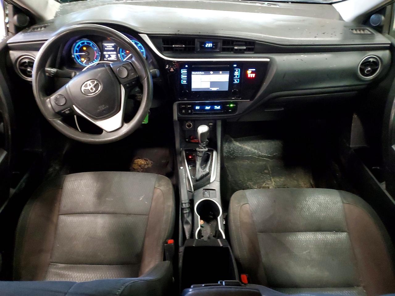 2019 TOYOTA COROLLA L photo 15
