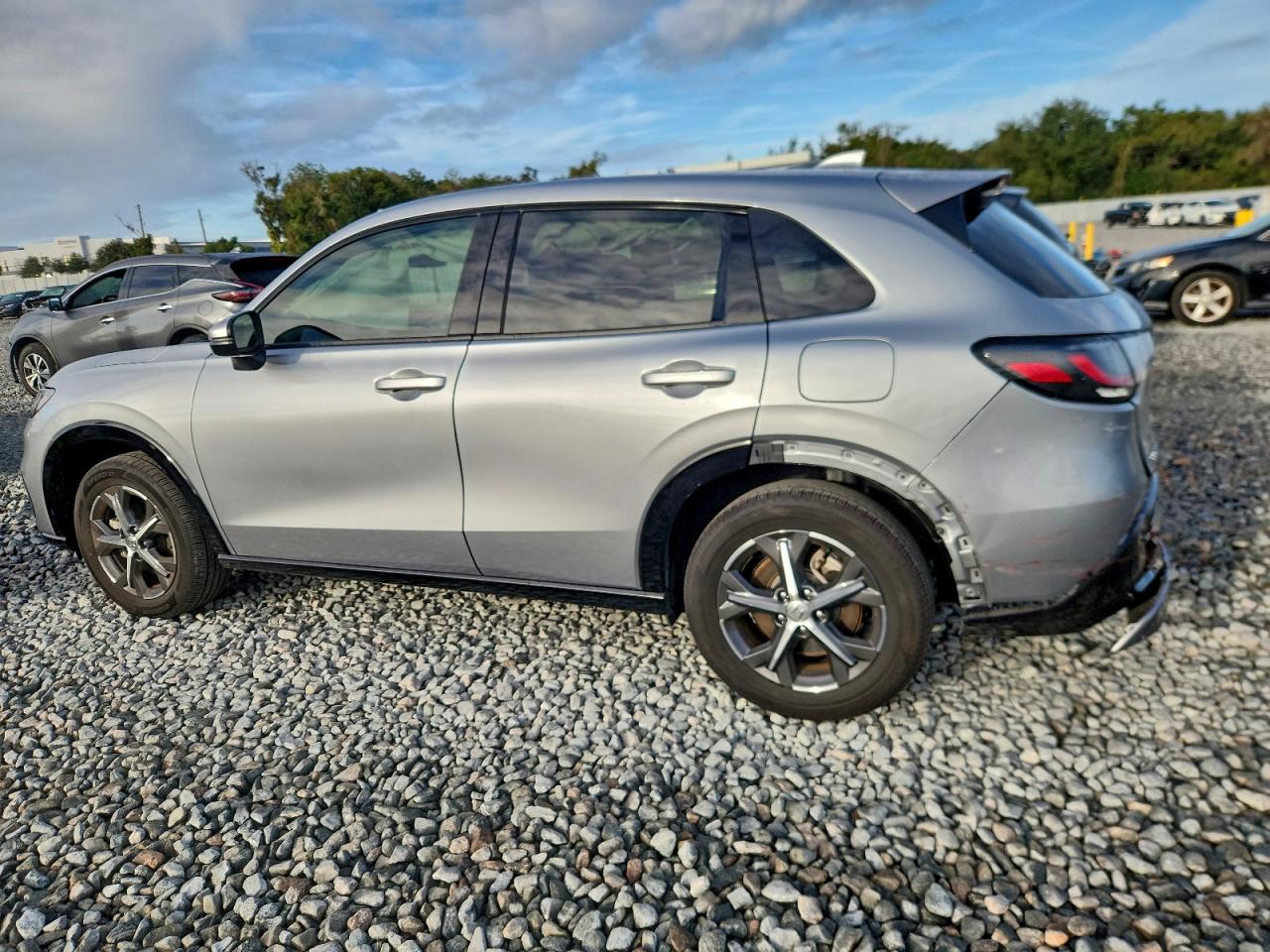 2024 HONDA HR-V EXL photo 2