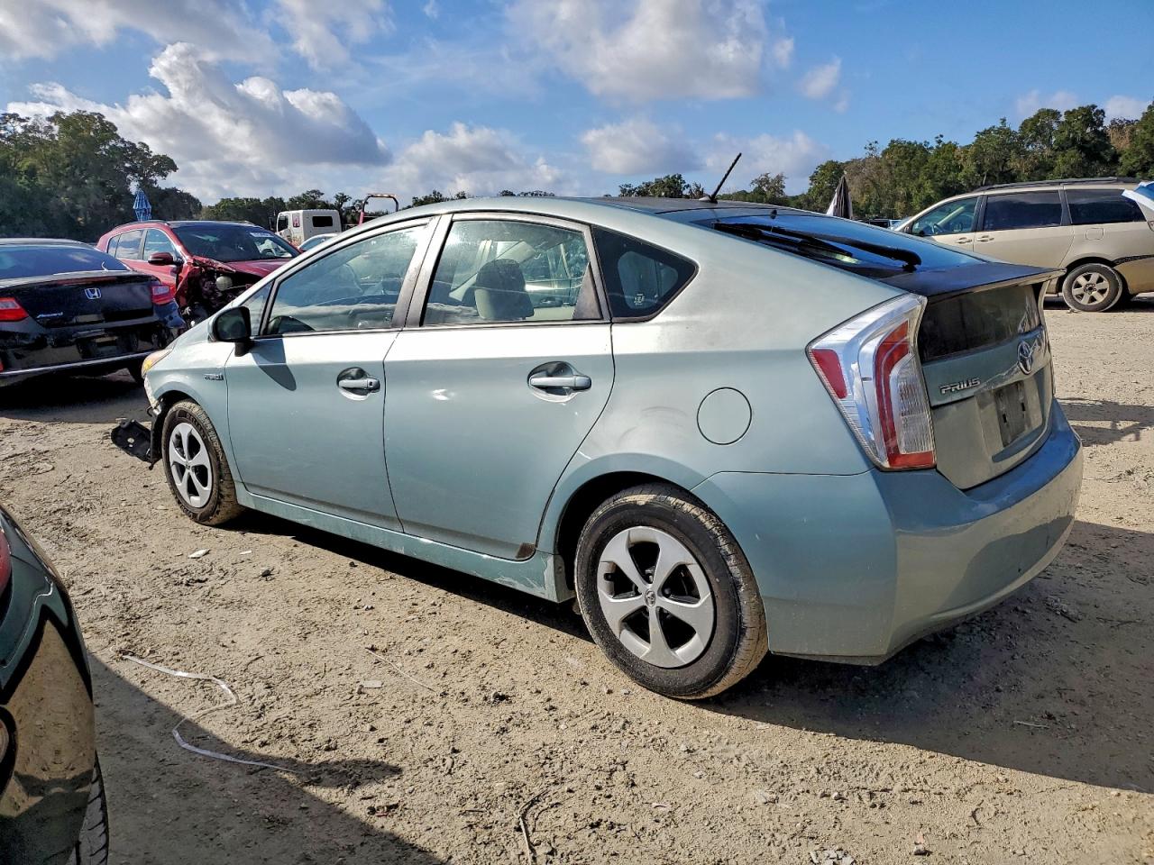2014 TOYOTA PRIUS photo 2