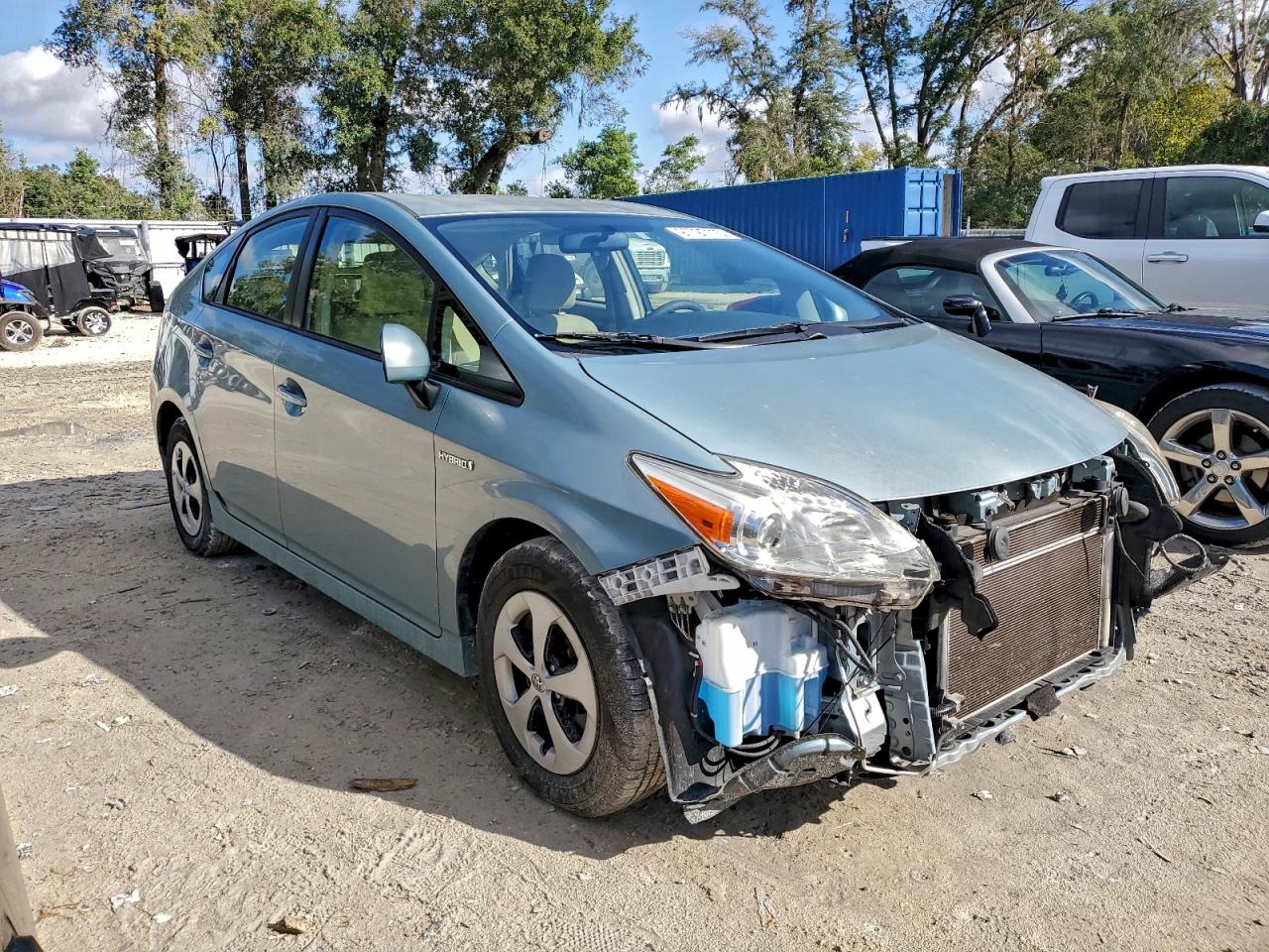 2014 TOYOTA PRIUS photo 4