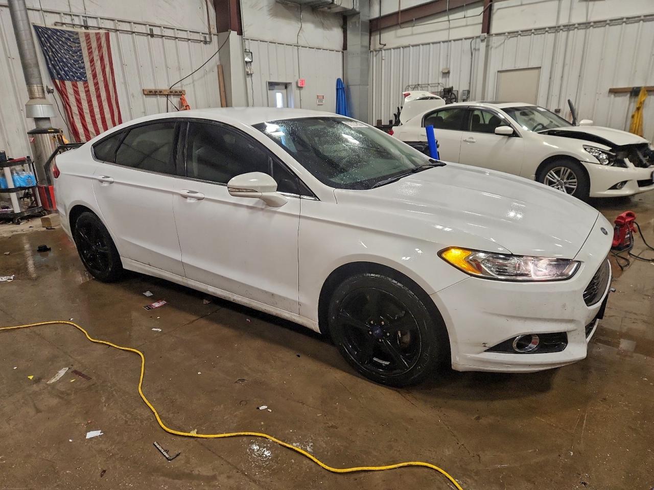2016 FORD FUSION SE photo 4