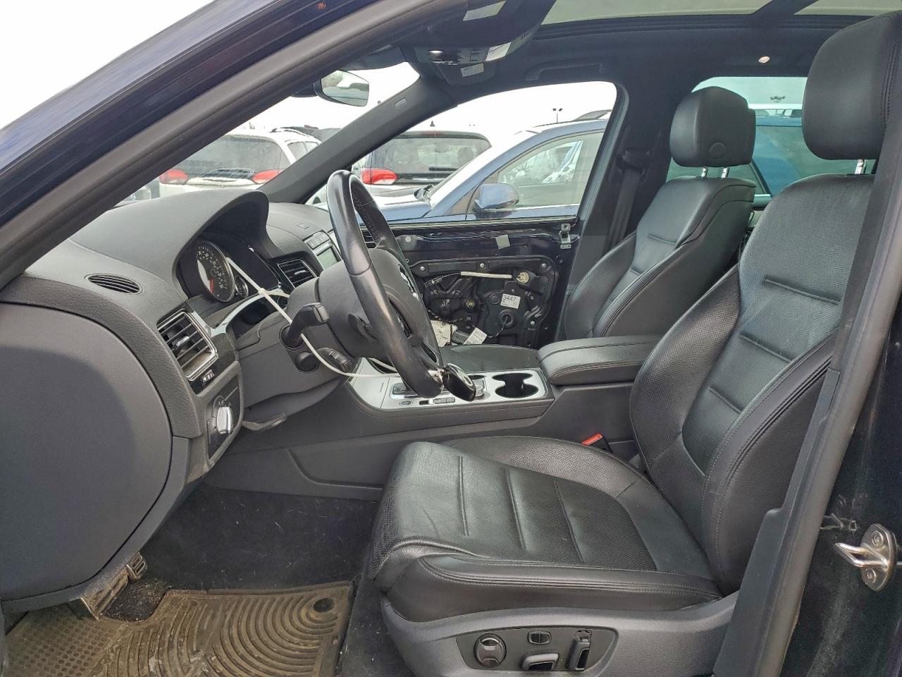 2017 VOLKSWAGEN TOUAREG WOLFSBURG photo 7