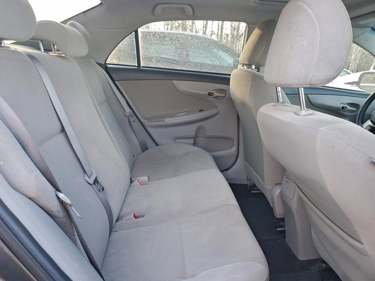 2013 TOYOTA COROLLA BASE photo 10