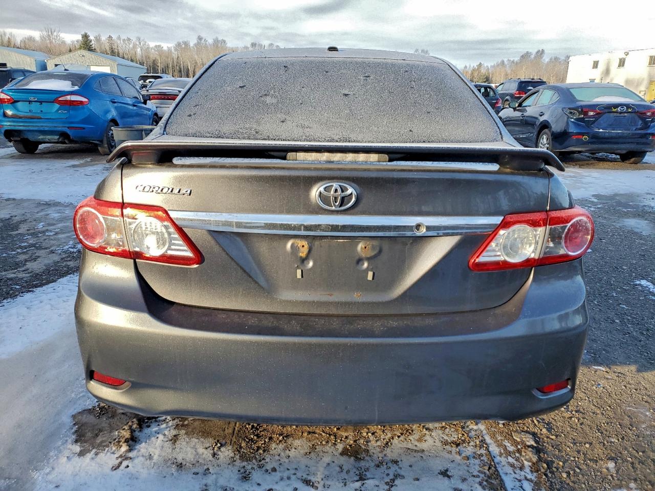 2013 TOYOTA COROLLA BASE photo 6