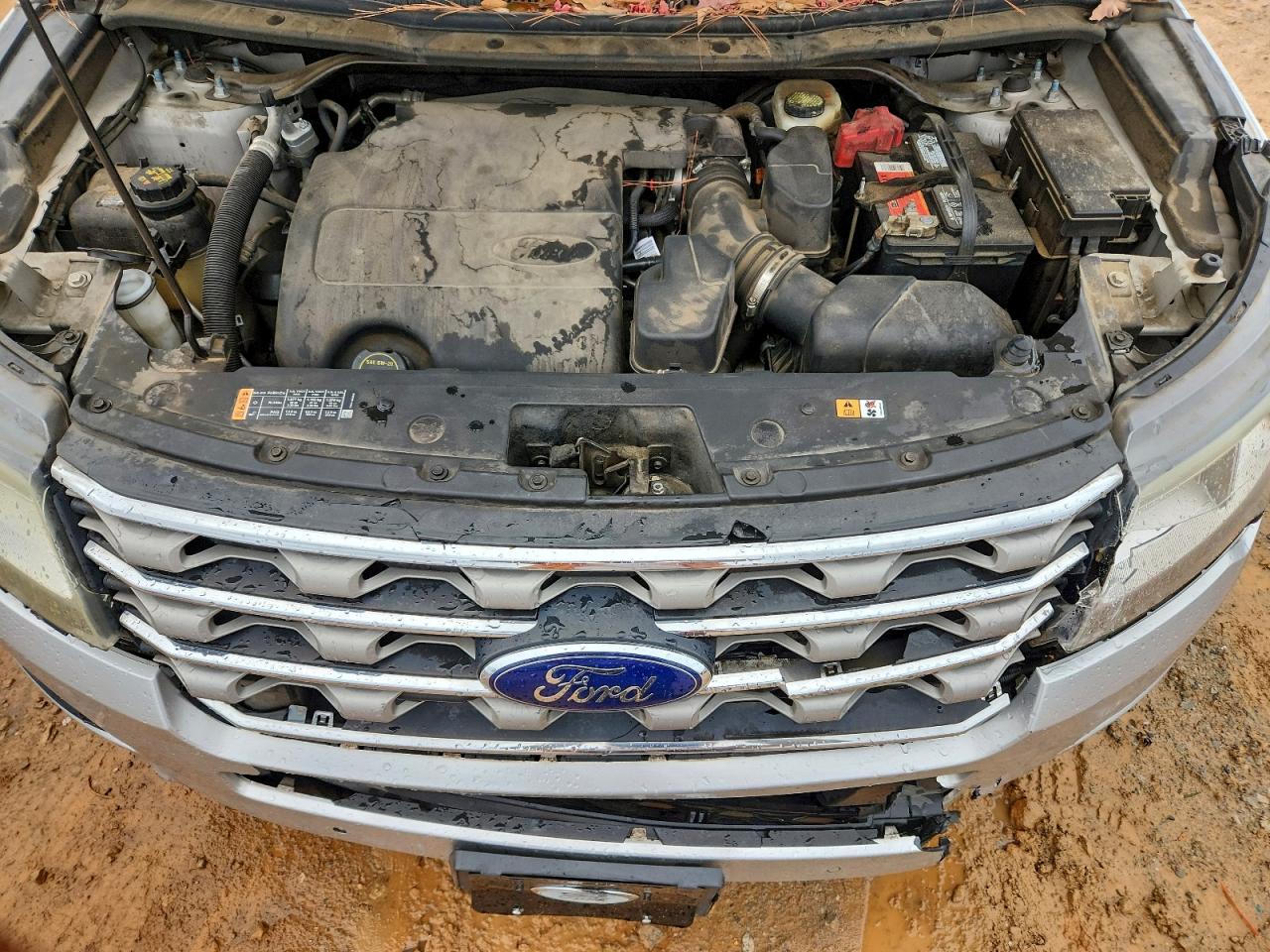 2017 FORD EXPLORER XLT photo 12