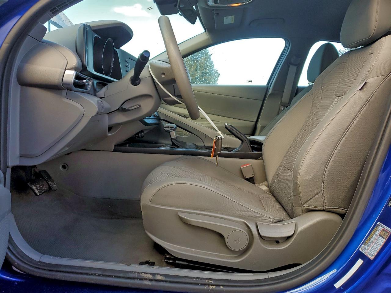 2021 HYUNDAI ELANTRA SE photo 7