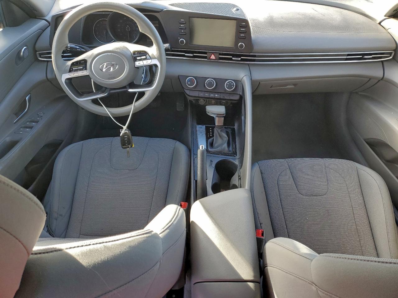 2021 HYUNDAI ELANTRA SE photo 8