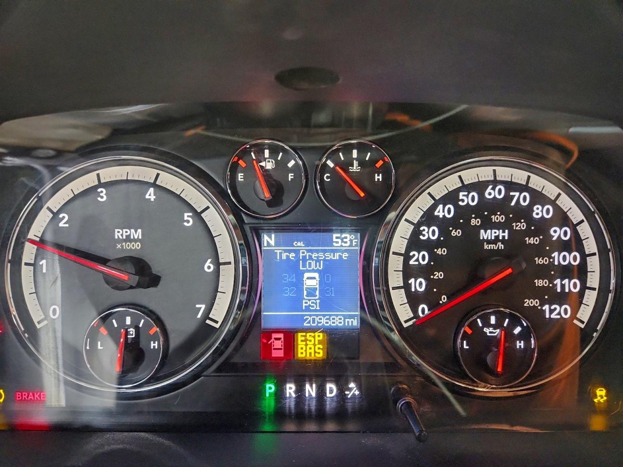 2010 DODGE RAM 1500 photo 9