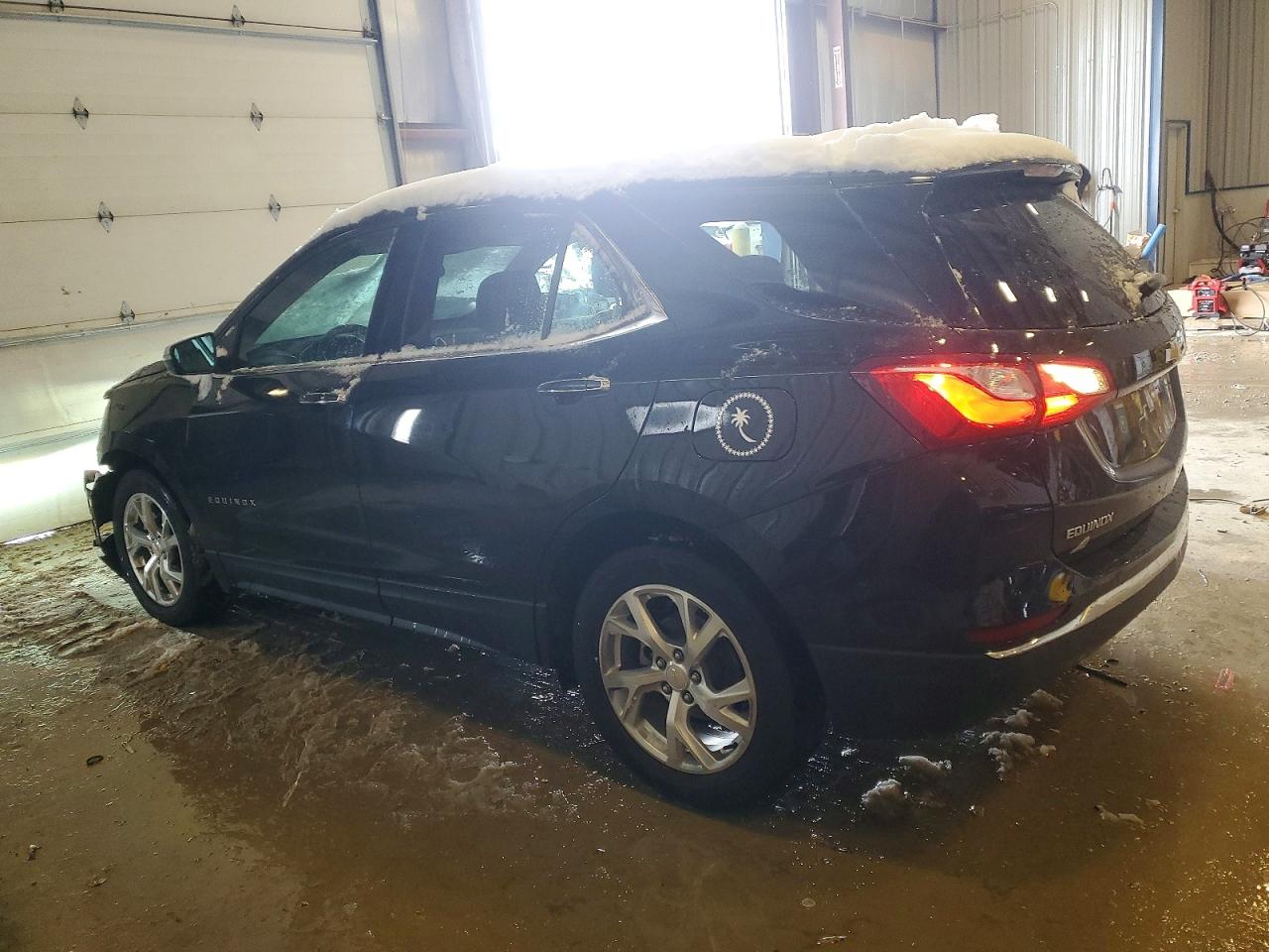 2021 CHEVROLET EQUINOX PREMIER photo 2