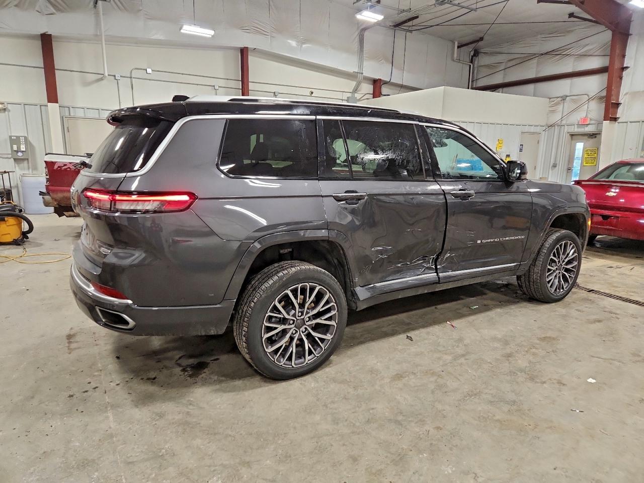 2022 JEEP GRAND CHEROKEE L SUMMIT photo 3