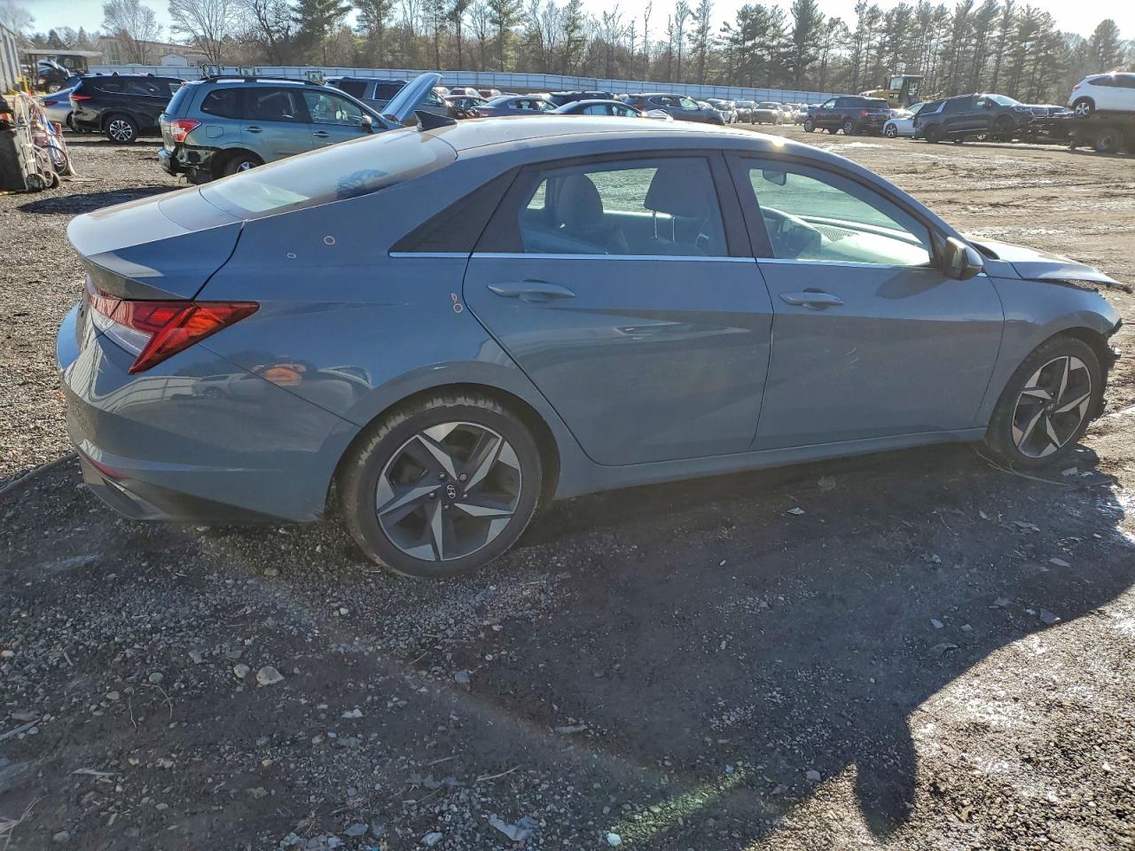 2021 HYUNDAI ELANTRA SEL photo 3