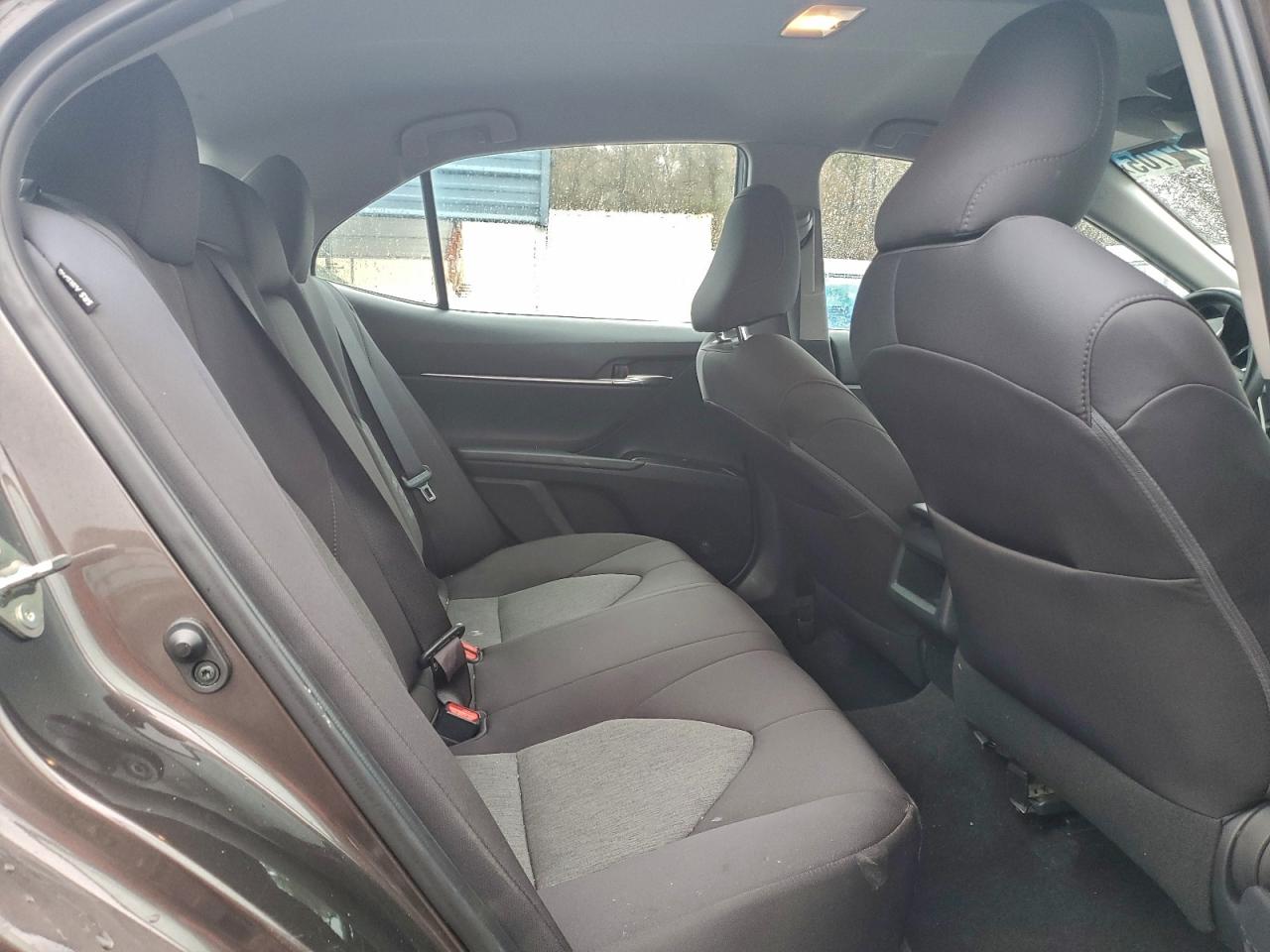 2019 TOYOTA CAMRY L photo 10