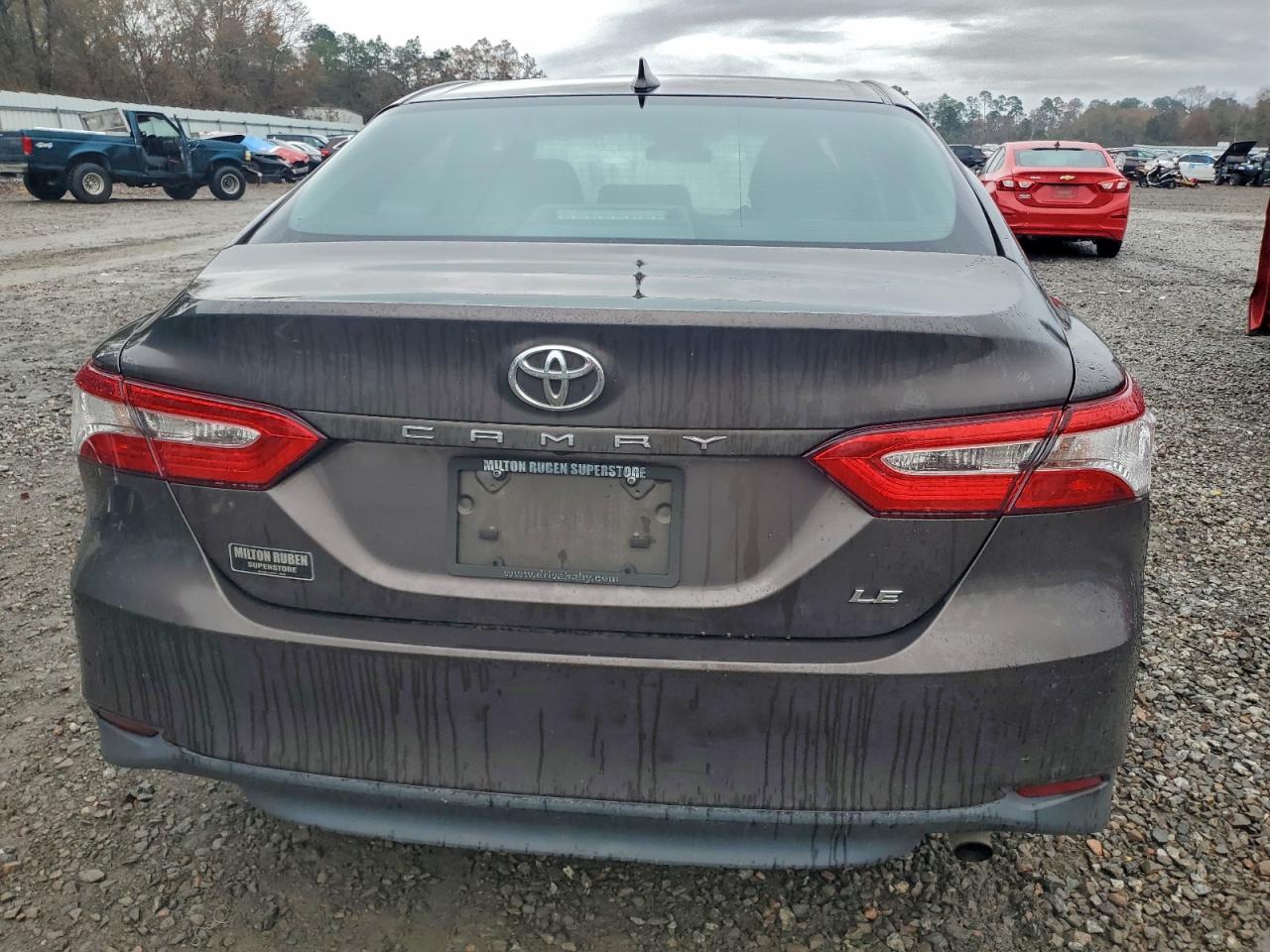 2019 TOYOTA CAMRY L photo 6