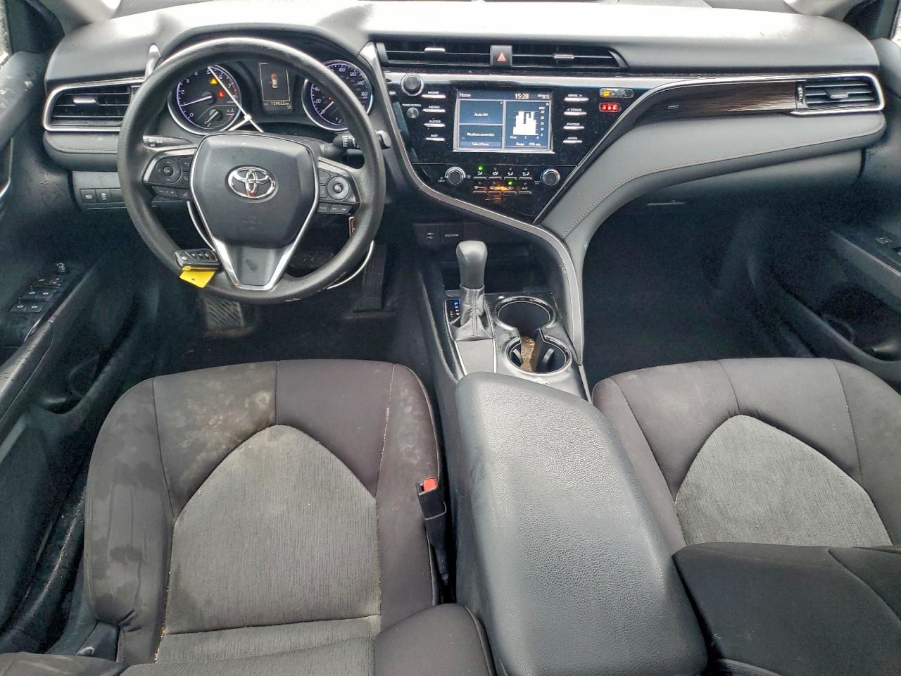 2019 TOYOTA CAMRY L photo 8