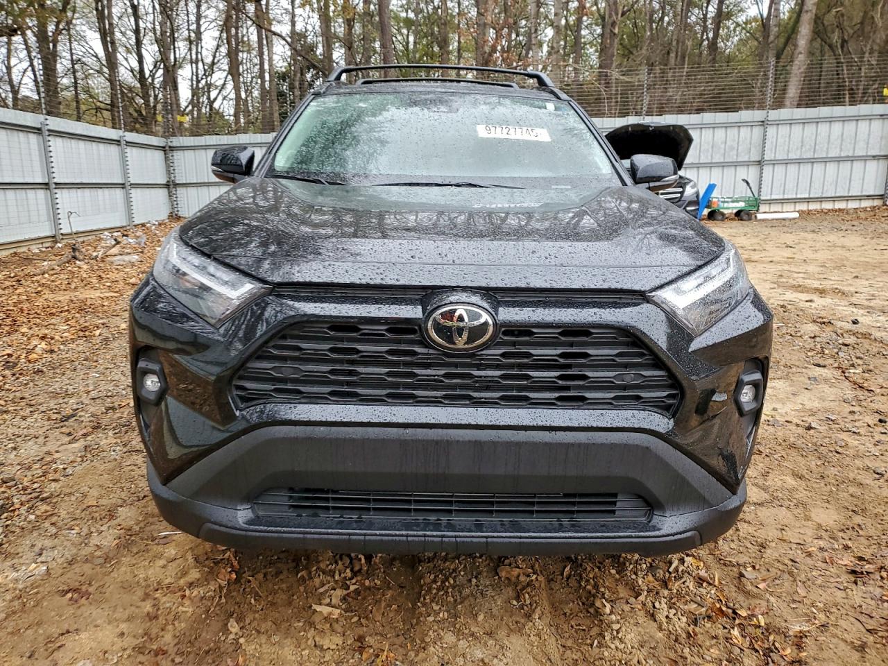 2024 TOYOTA RAV4 XLE PREMIUM photo 5