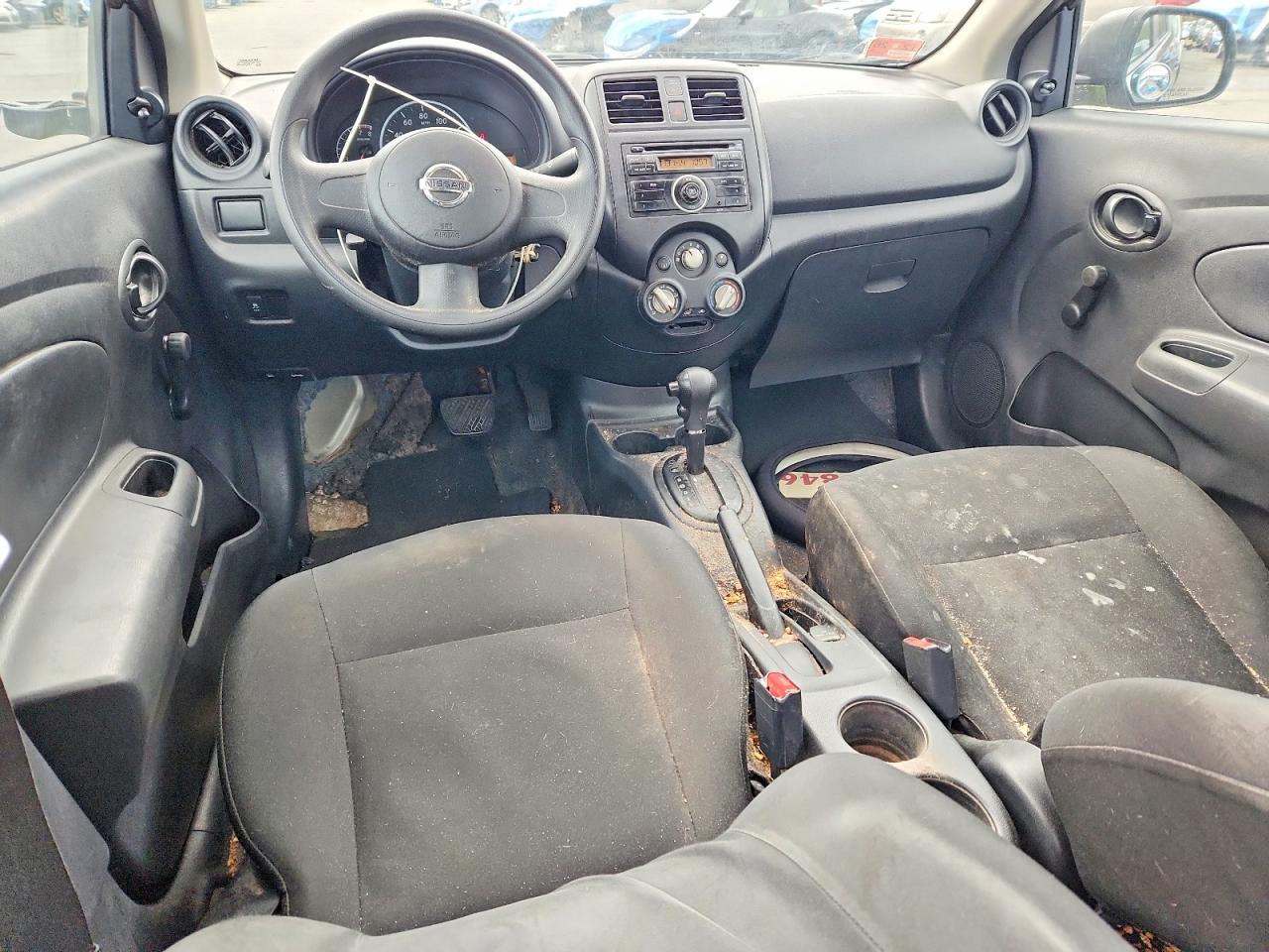 2014 NISSAN VERSA S photo 8