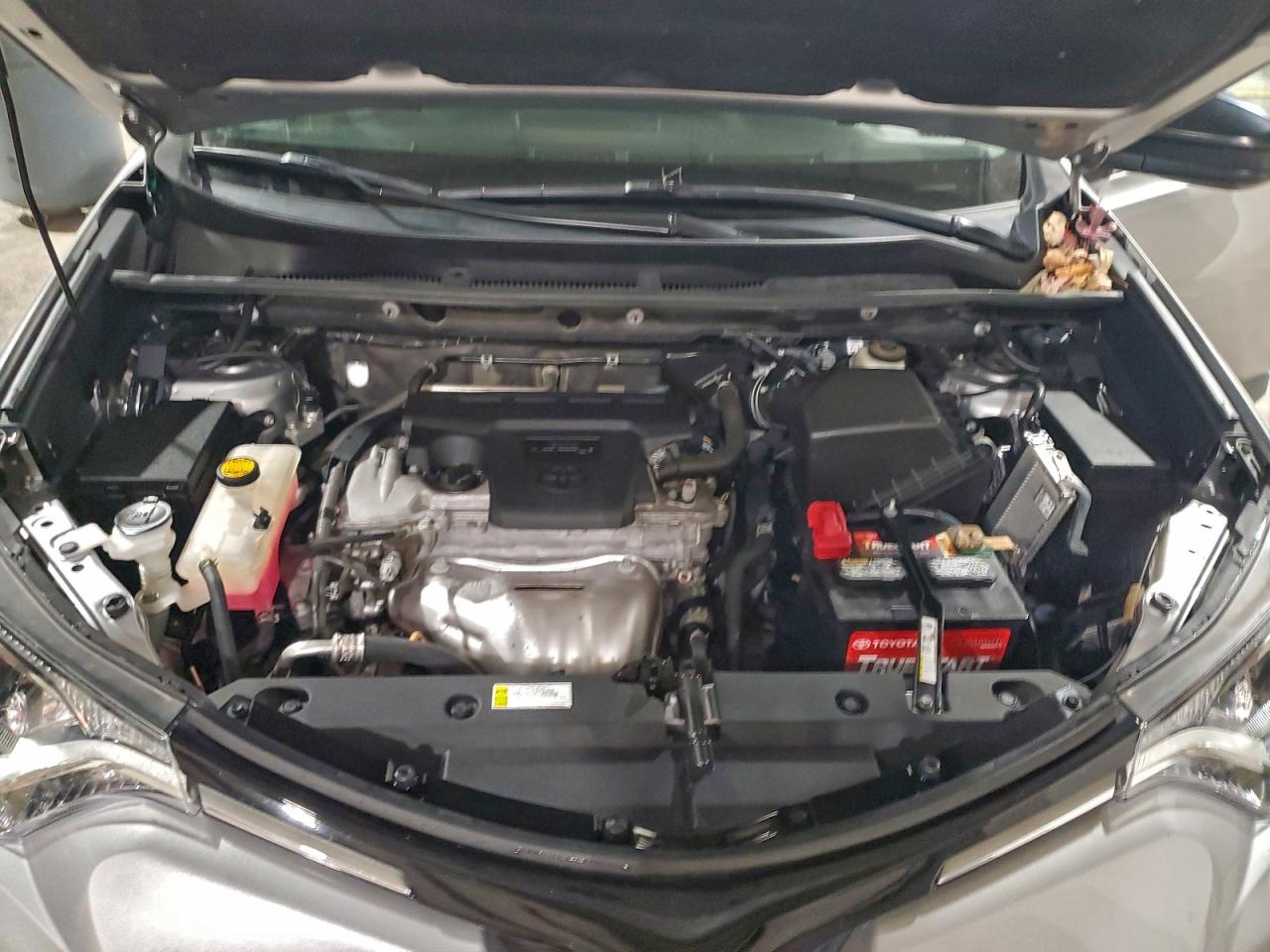 2017 TOYOTA RAV4 LE photo 12