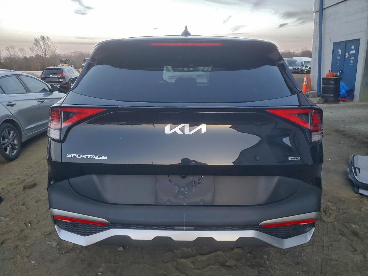 2023 KIA SPORTAGE LX photo 6