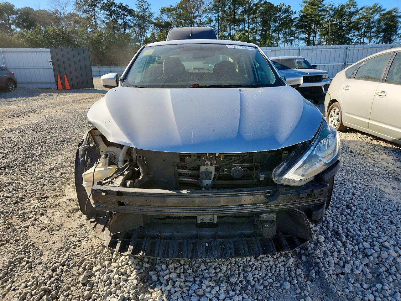 2018 NISSAN SENTRA S photo 5