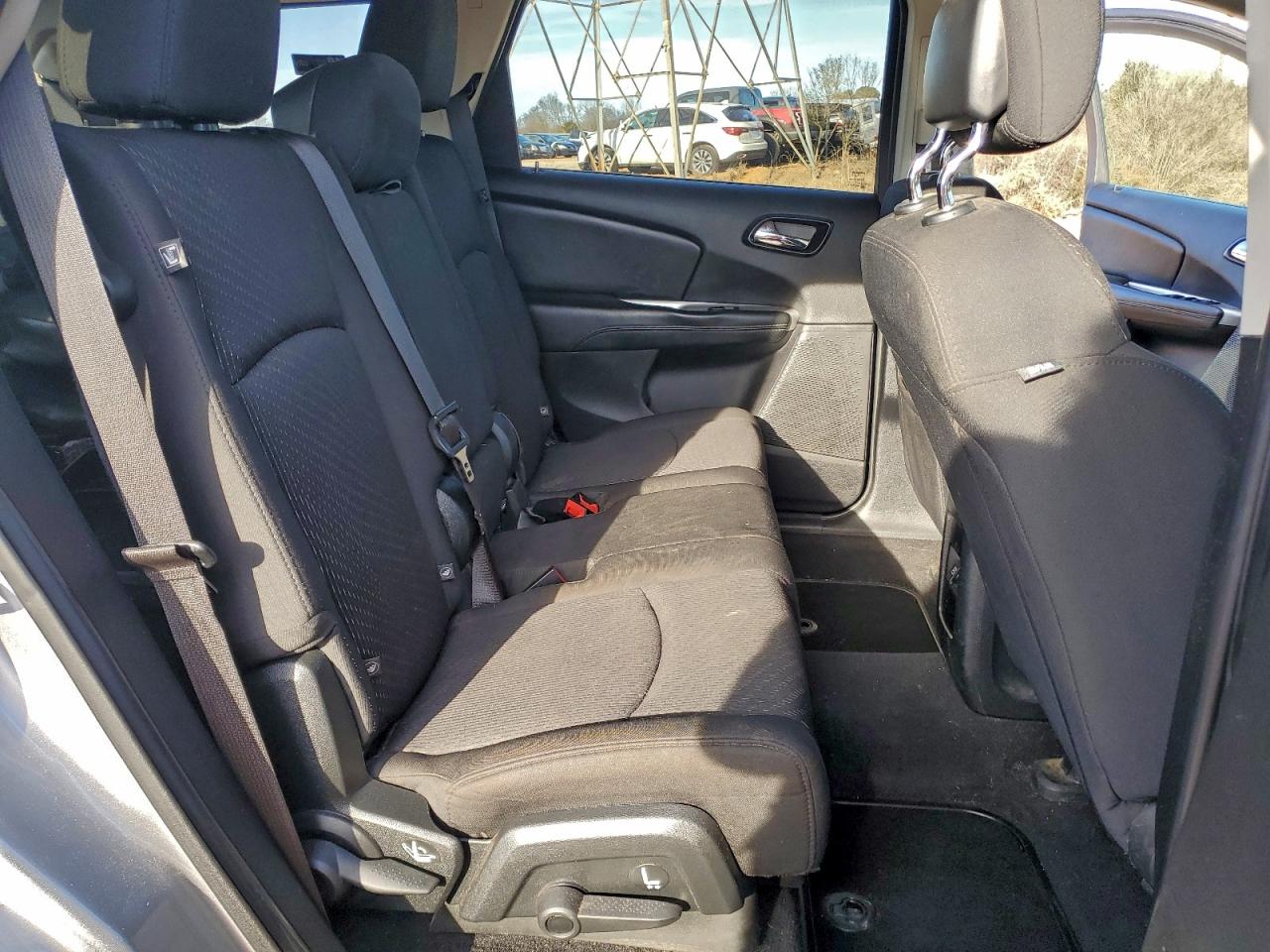 2018 DODGE JOURNEY SE photo 11