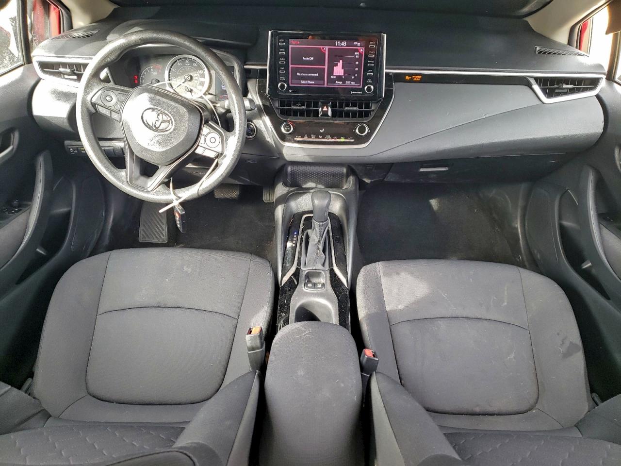 2021 TOYOTA COROLLA LE photo 8