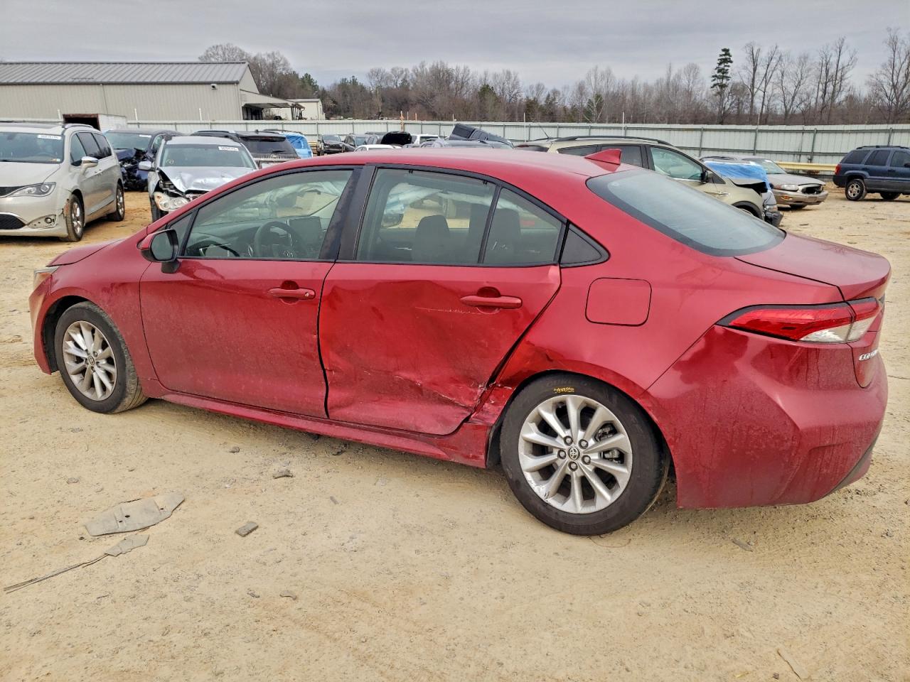 2021 TOYOTA COROLLA LE photo 2