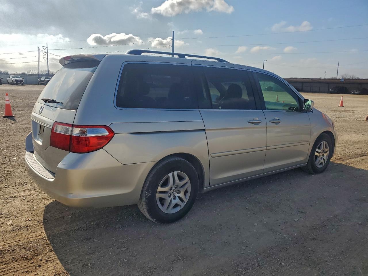 2005 HONDA ODYSSEY EXL photo 3