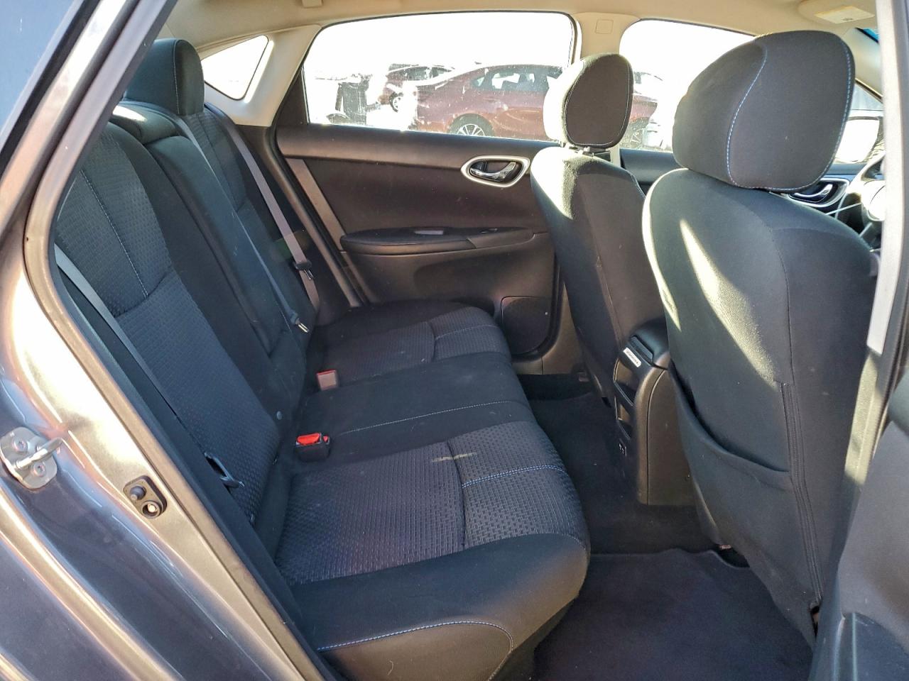 2019 NISSAN SENTRA S photo 10
