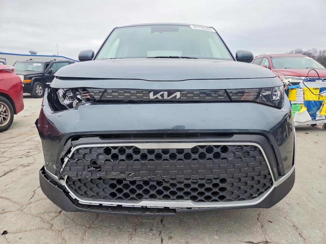 2025 KIA SOUL LX photo 5