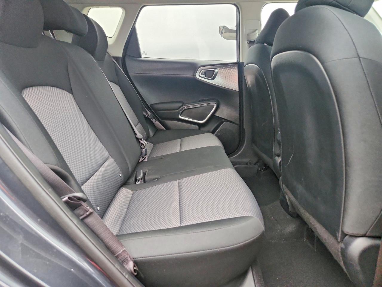 2025 KIA SOUL LX photo 11