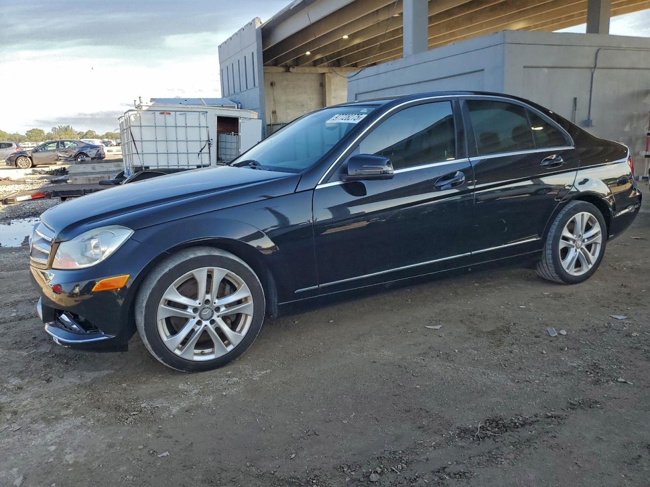 2014 MERCEDES-BENZ C