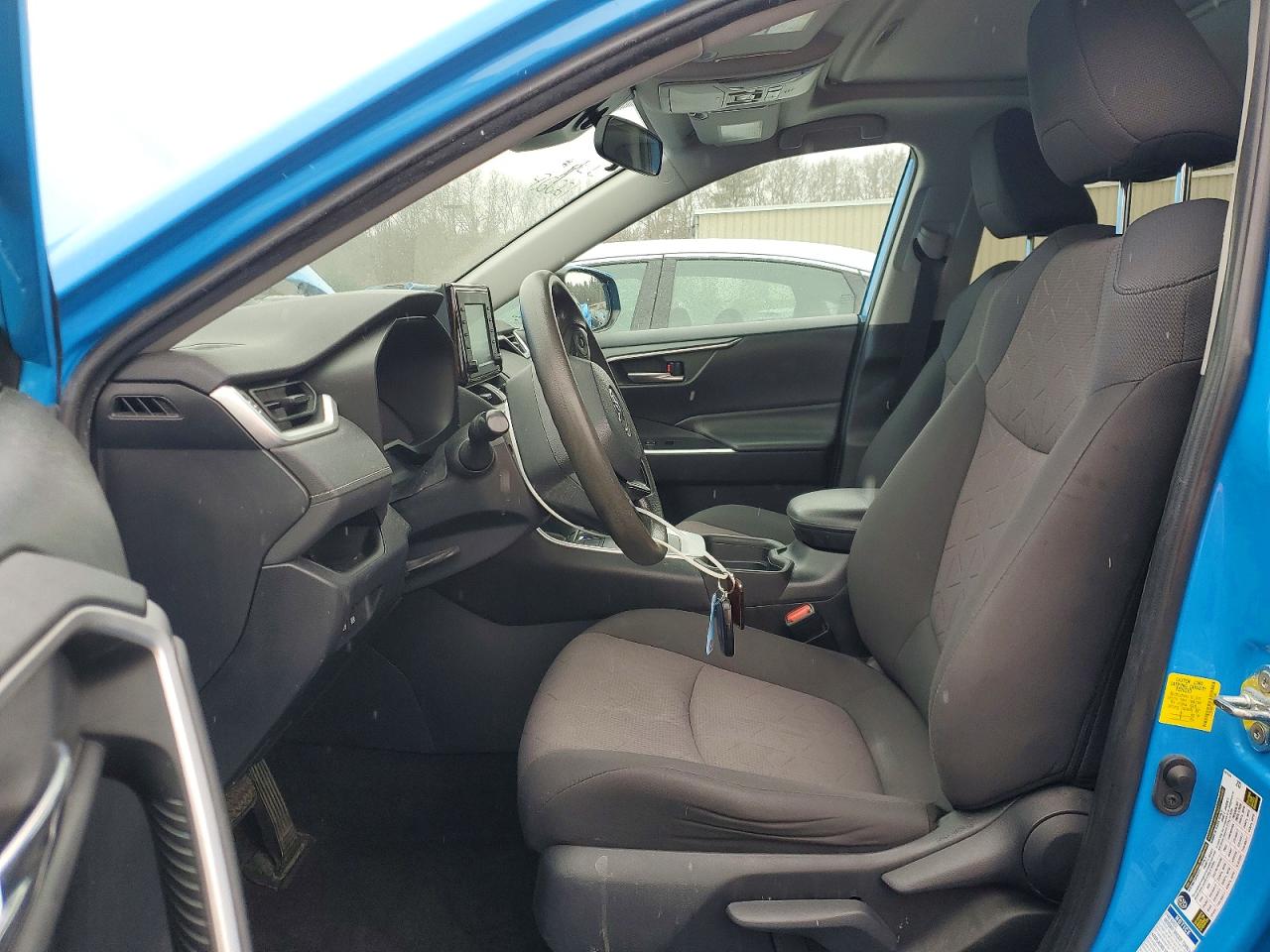 2019 TOYOTA RAV4 XLE photo 7