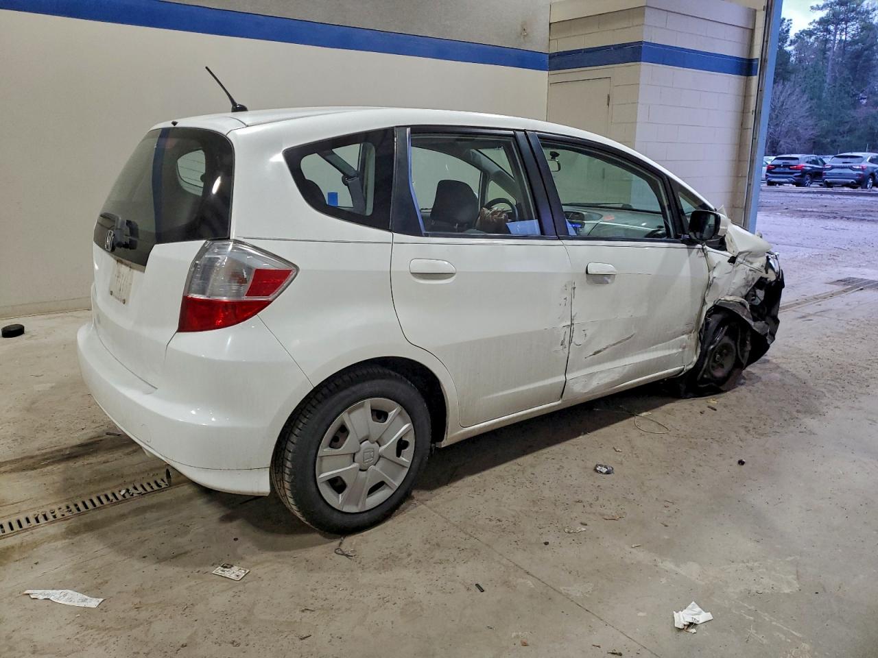 2013 HONDA FIT photo 3