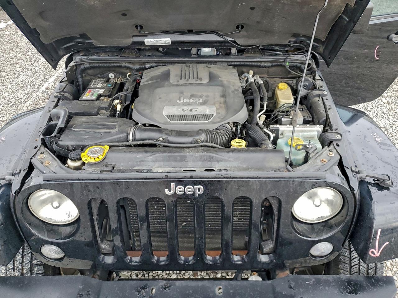 2015 JEEP WRANGLER UNLIMITED SAHARA photo 12